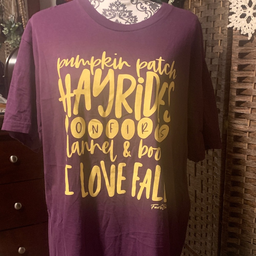 American Apparel shirt sleeve graphic tee..size XL/purple w/yellow Fall graphic